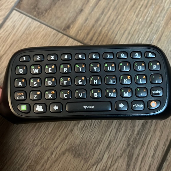 Xbox 360 controller chat pad - Picture 1 of 3